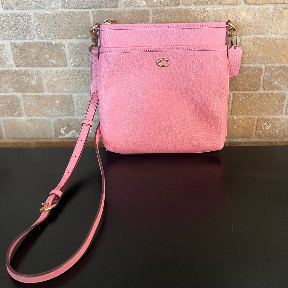 Coach Kitt Messenger Crossbody Bag Purse with Dust Bag - Picture 2 of 11
